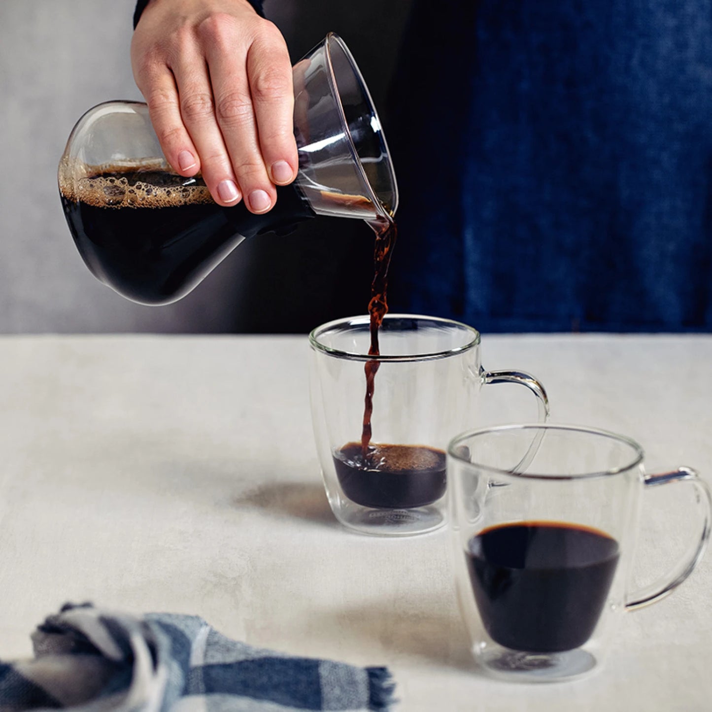 Kit para café - cafetera con colador + una balanza