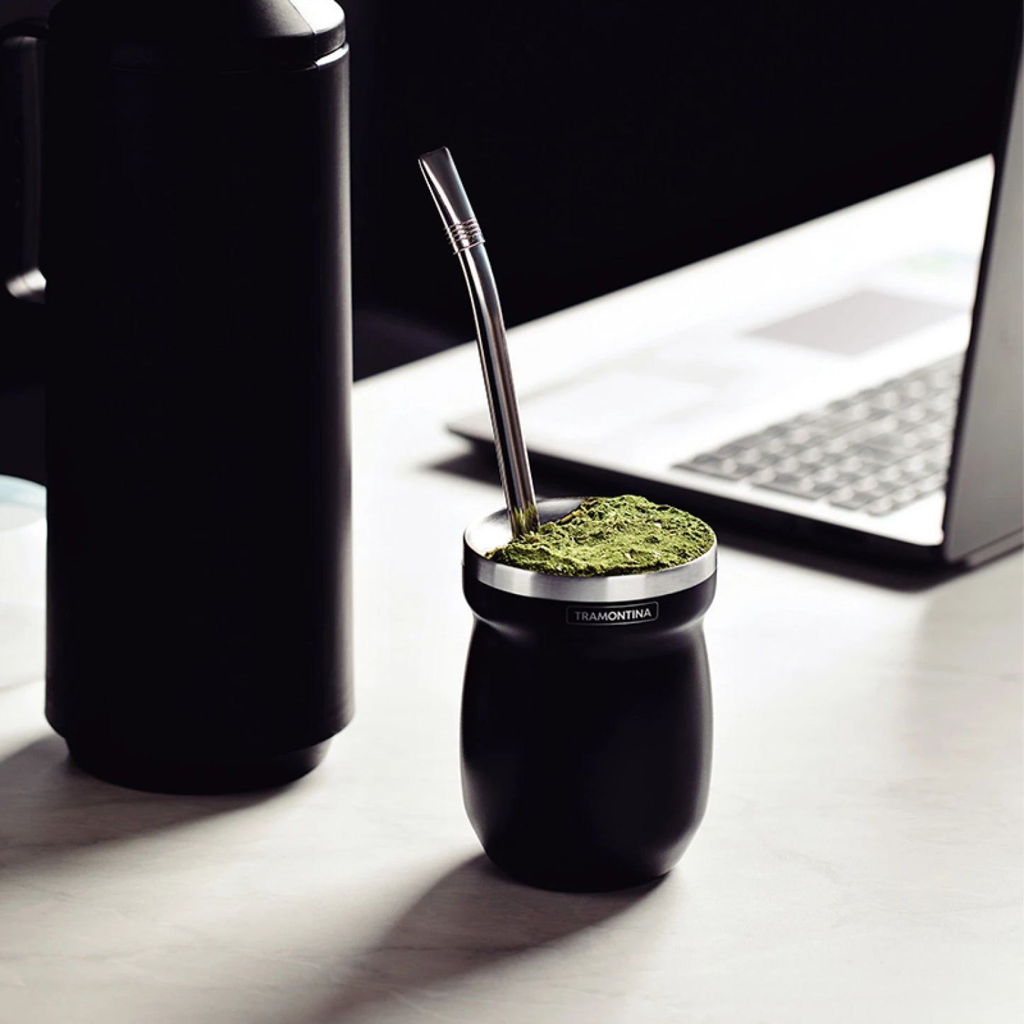 Mate Tramontina negro en acero inoxidable 240ml