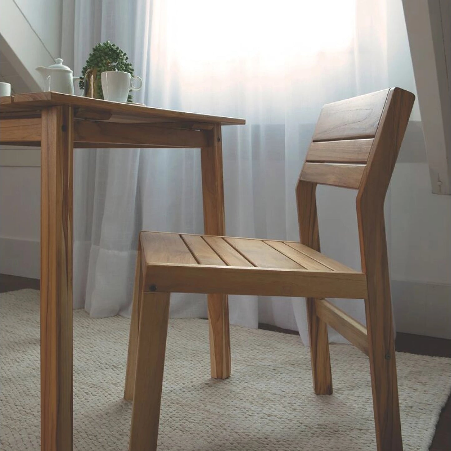 Silla de madera barnizada "Verona"