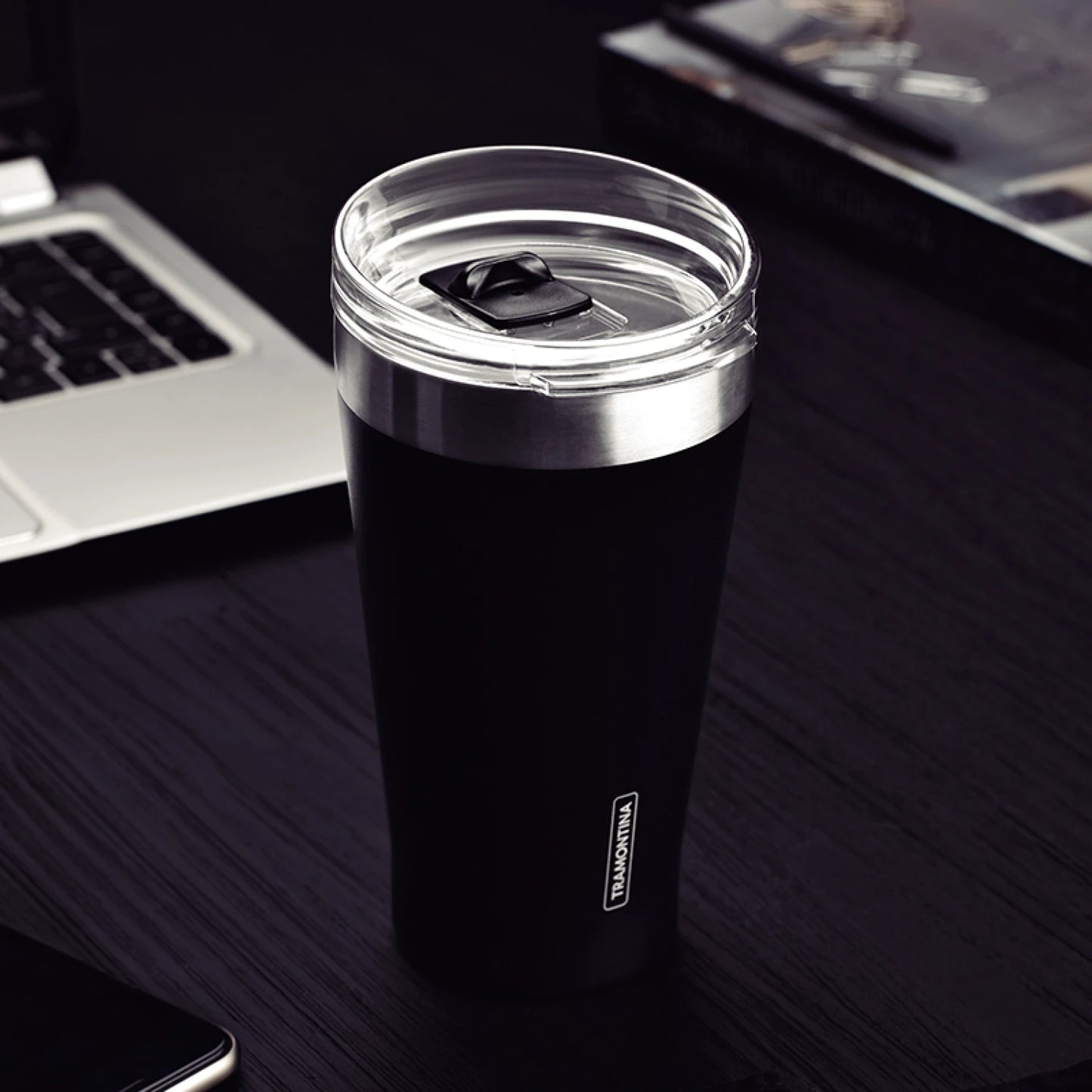 Vaso térmico negro con tapa 550ml