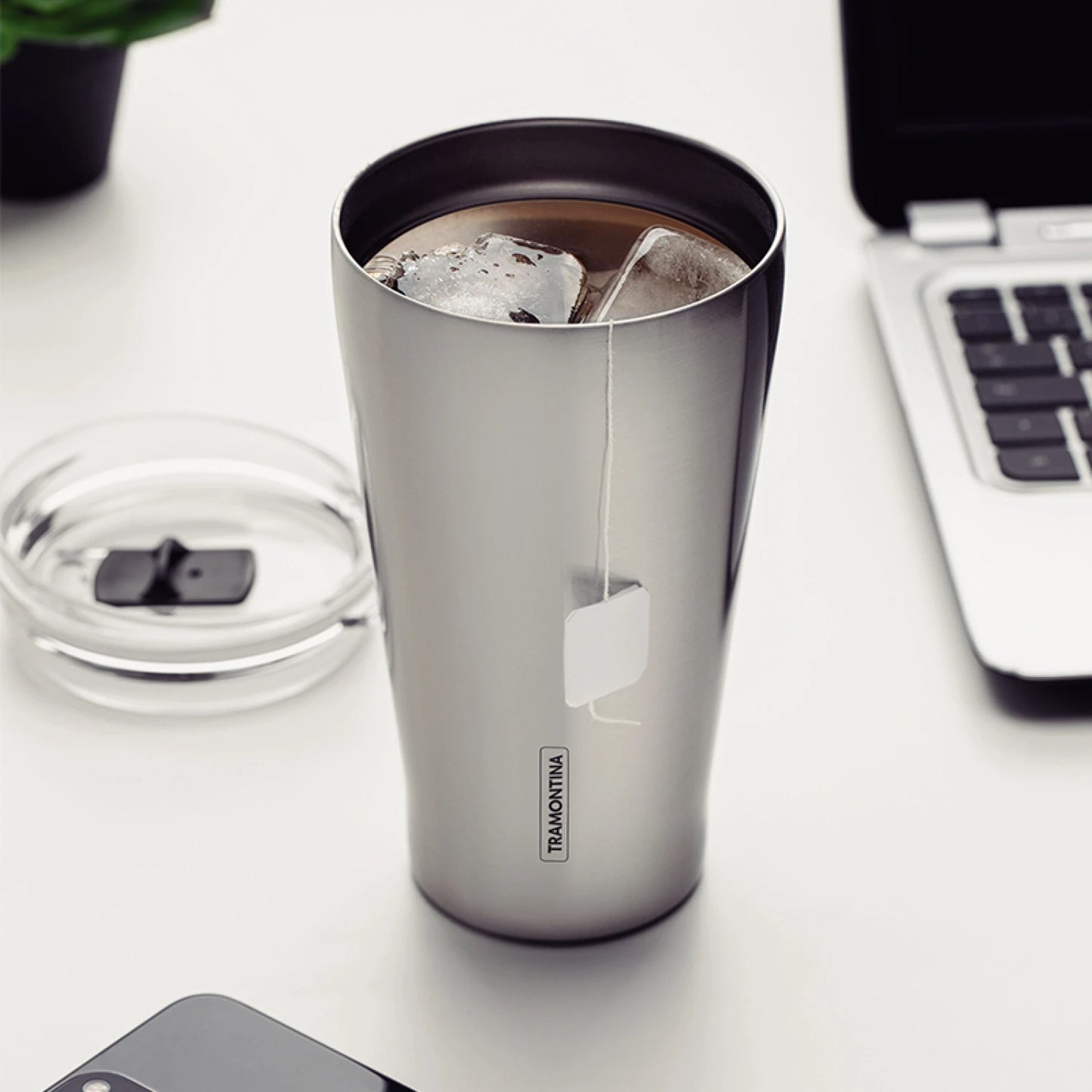 Vaso térmico plateado con tapa 550ml